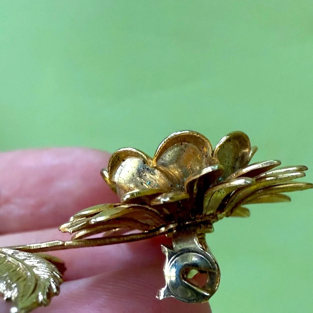 Vintage Gold Flower Brooch with Pearl Center
